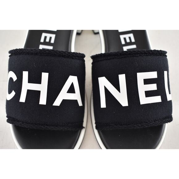 Chanel 24C Black White CHA NEL Letter Logo Mule Slide Block Heel Sandal 38 - Picture 8 of 15